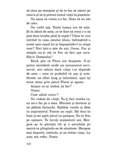 Un om în întuneric