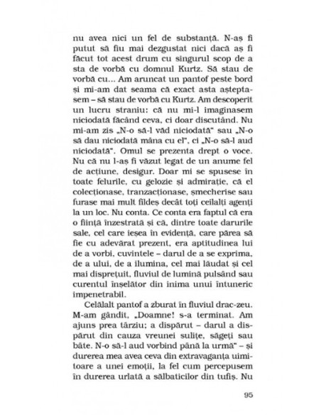 Inima întunericului (ediţie de buzunar)