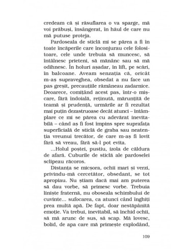 Octombrie, ora opt (ediţie de buzunar)