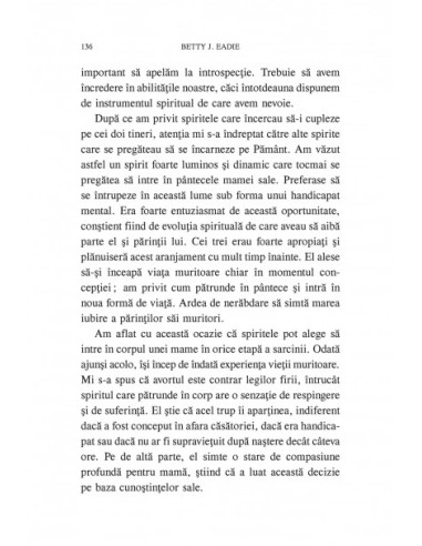 Învăluită de lumină