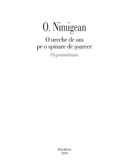 O ureche de om pe o spinare de șoarece